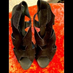 PEDRO GARCIA BLACK SUEDE KITTEN HEEL SANDALS